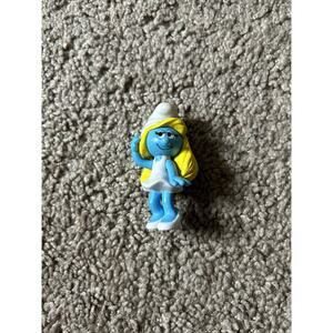 Smurfette 2008 Figure Peyo - Cake Topper PVC Moveable Arms - 2”